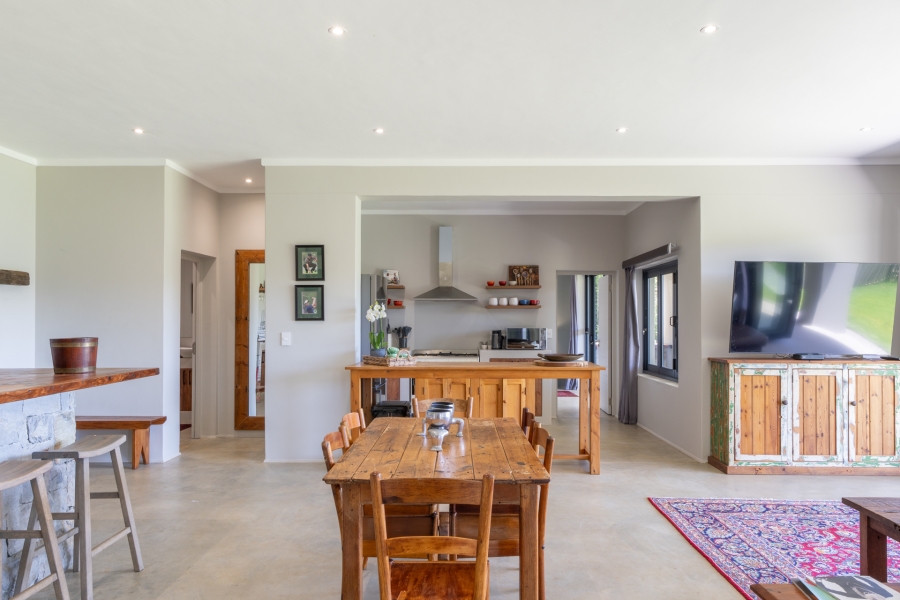 5 Bedroom Property for Sale in Oubaai Western Cape